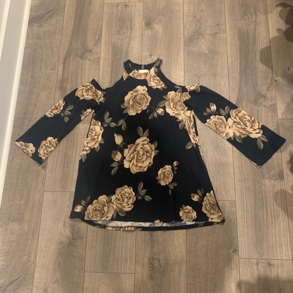 Fall Cold Shoulder Floral Top - Picture 6 of 6